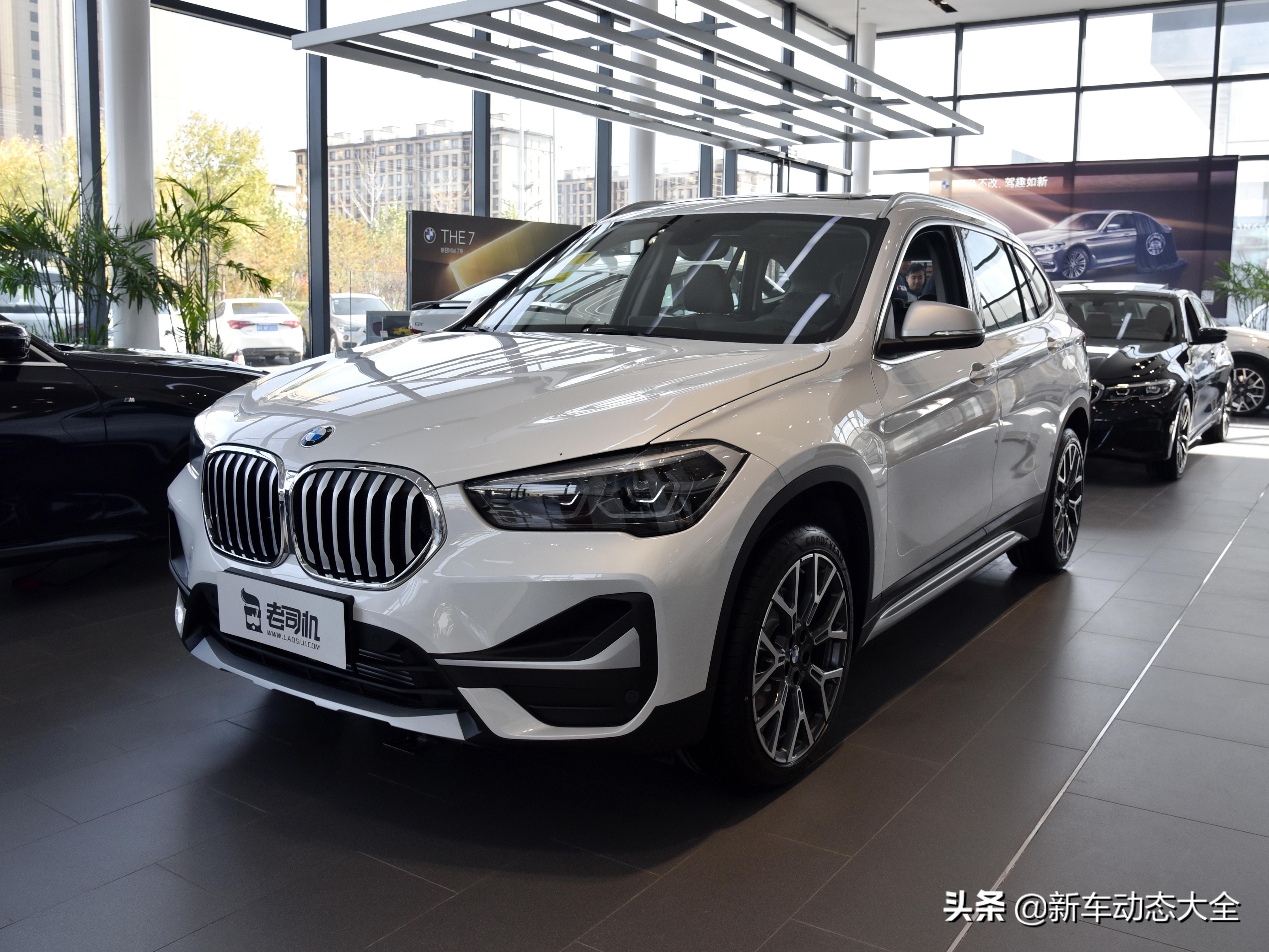 0t油耗6.8l,大空间带四驱入门低价豪华suv,带你看宝马x1