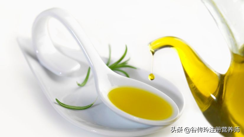 茶树籽油(厨房油烟能致癌，告诉家人炒菜这样选对油)