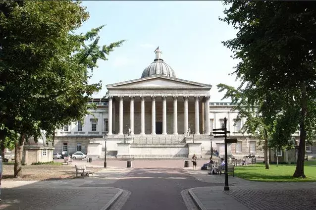 留学同学大多是国人是什么体验？这10所英国大学中国学生最多