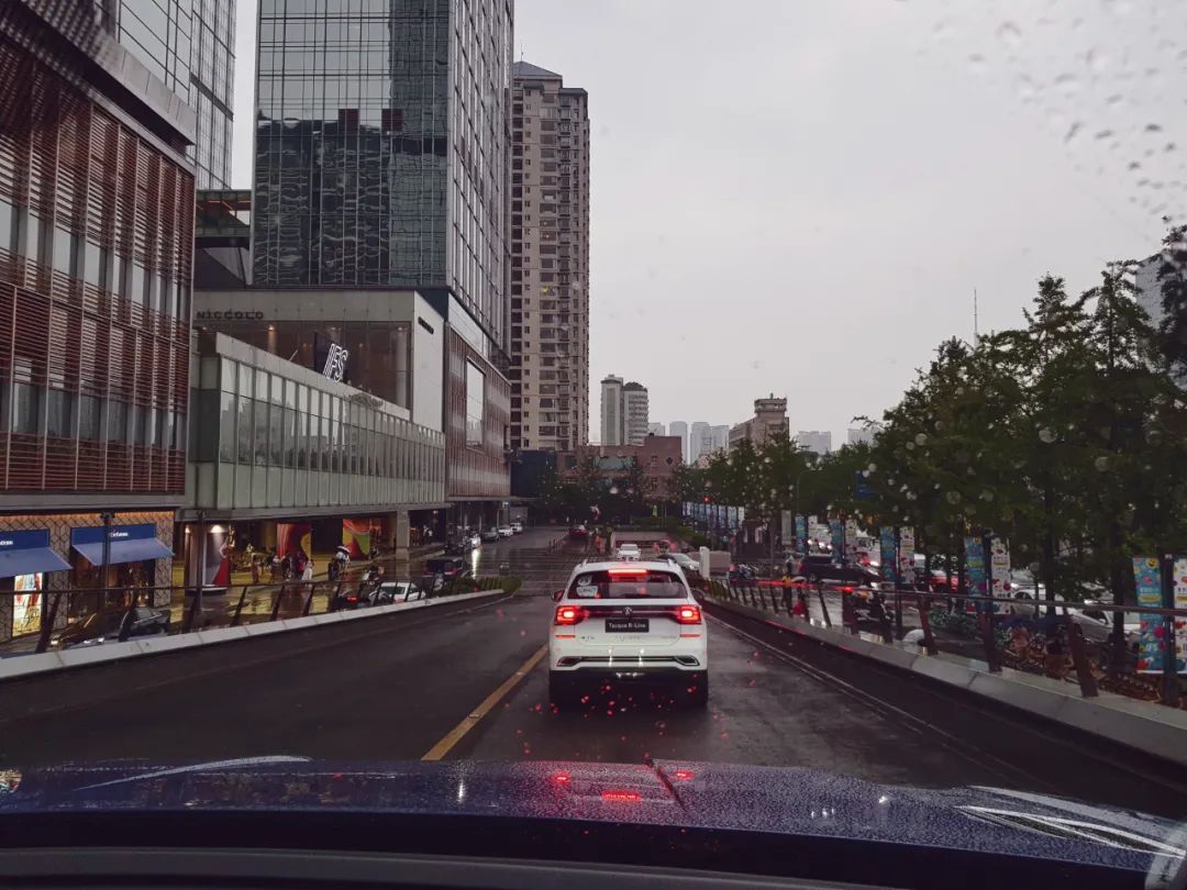 一口气试完大众的十几款SUV，我们来谈谈感受