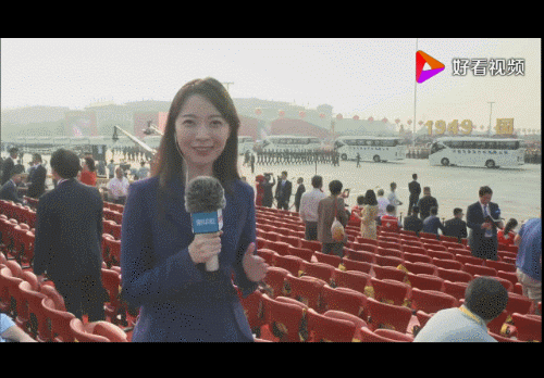 千里挑四！出现在文艺汇演上的领诵员冯琳，会是下一个王冰冰吗？