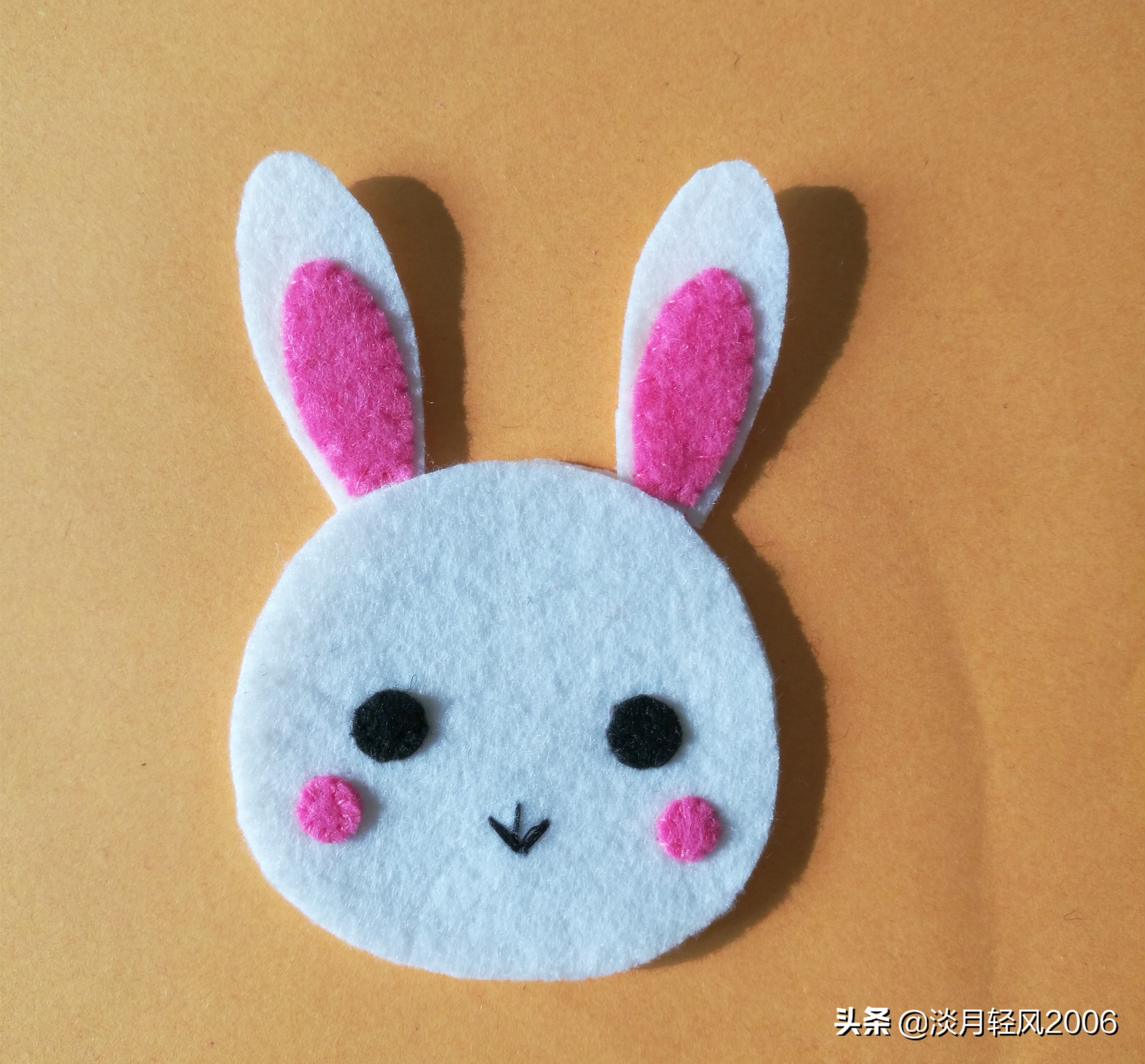 不织布小制作,简单的小兔子书签的做法,可以当手工作业