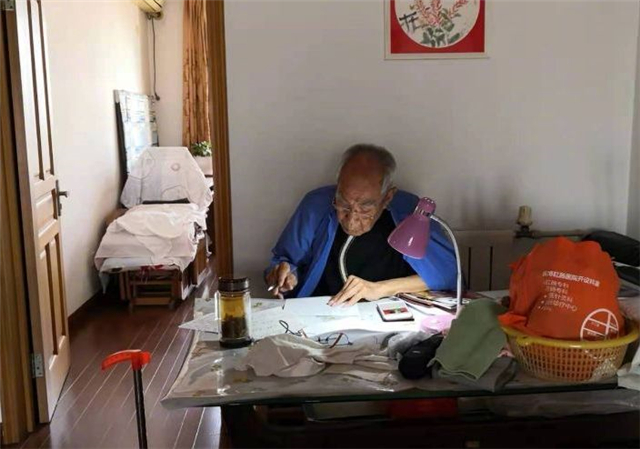 李元魁图片(87岁李元魁去世！是新中国首批国脚，曾点灯备课欧洲杯，詹俊泪别)