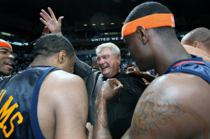 NBA2009年勇士常規賽（NBA史上最詭異的五場比賽：公牛全場49分 火箭半場僅得19分）