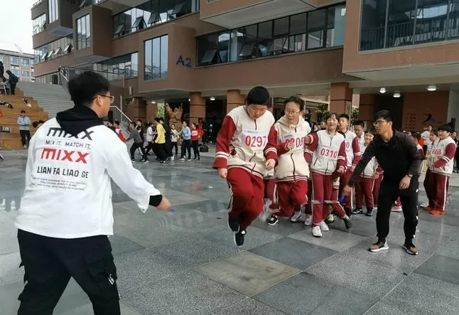 南京宇通实验学校在2021年南京市冬锻项目竞赛中荣获佳绩