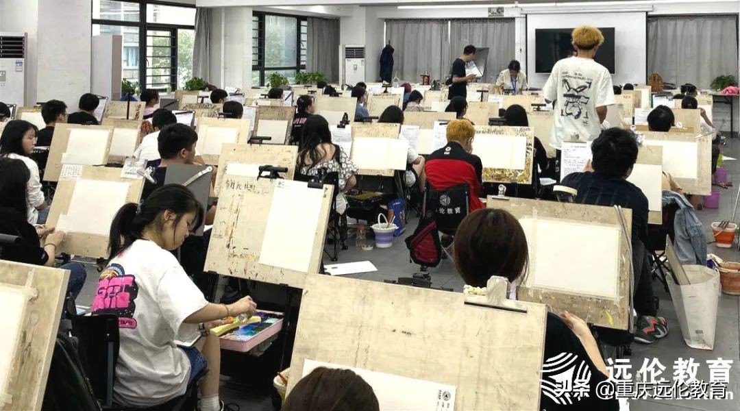 远伦月考表彰 | 无惧挑战，实力在线！来看未来美院状元领奖