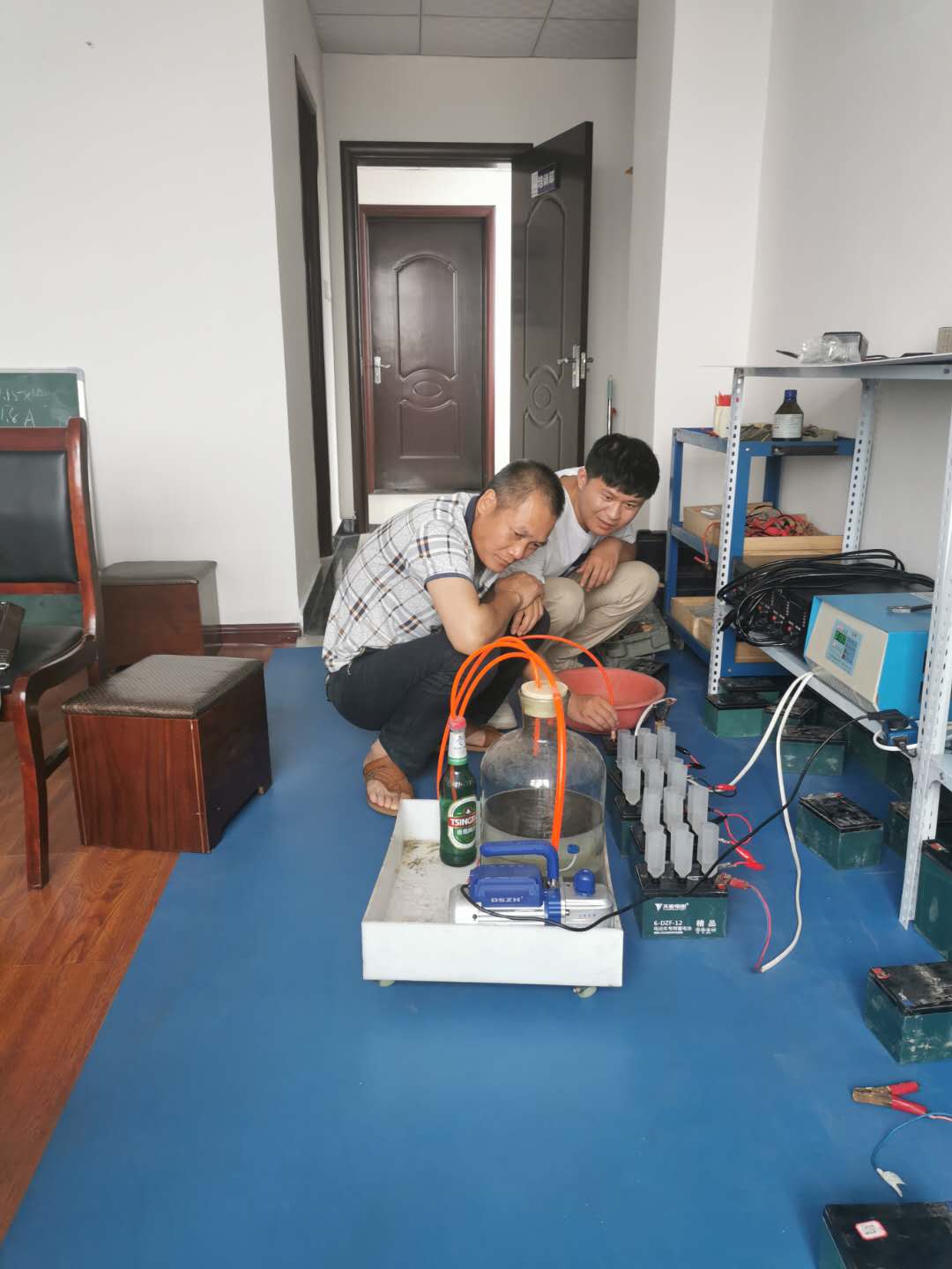 电瓶修复仪是怎么修复电瓶的，原理是什么？