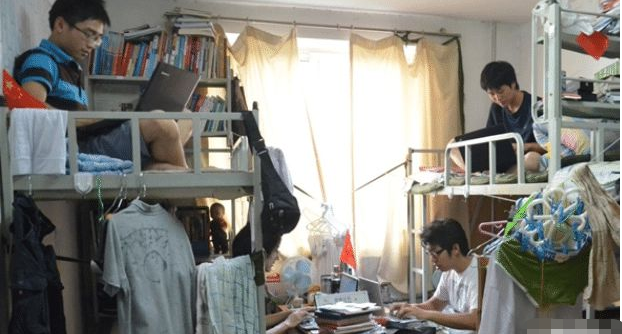 大一新生刚开学，是否有必要带电脑？听听辅导员的建议，非常中肯