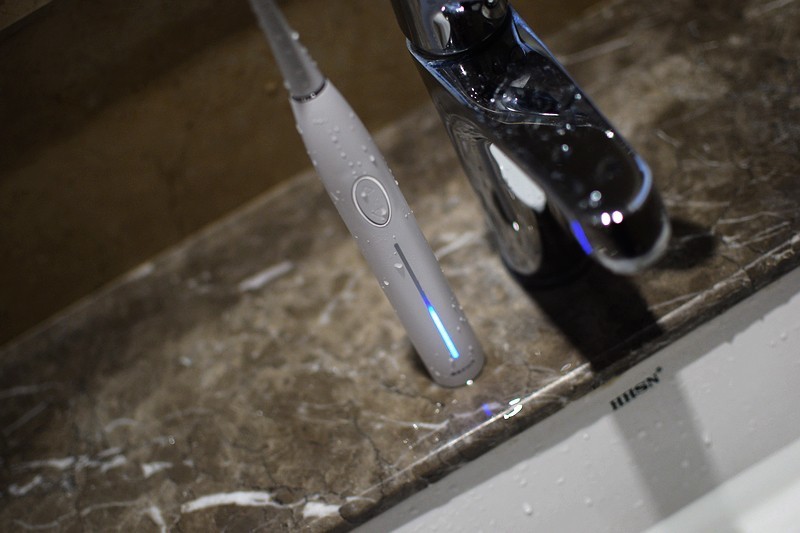 12档无极变速 不伤牙黑科技 扉乐FiliX TIE旗舰级声波电动牙刷