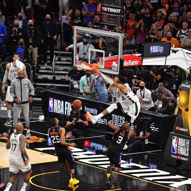 为什么nba比赛那么多（NBA休赛期为何长于足球联赛？球员消耗大，足球赛事太多）