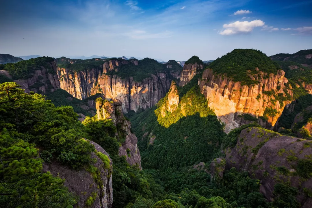 颜值爆表的小城,奇山不输黄山,秀水叫板桂林,绝对值得一去