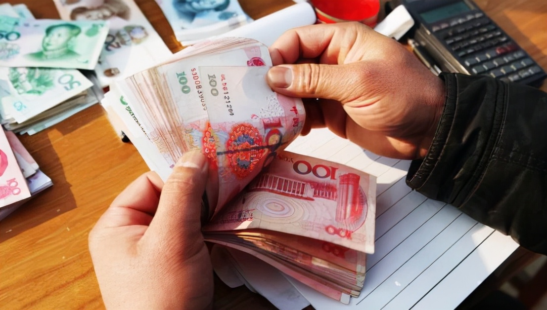 教师工资改革后，想拿到8000元以上的“退休金”？得满足三个条件