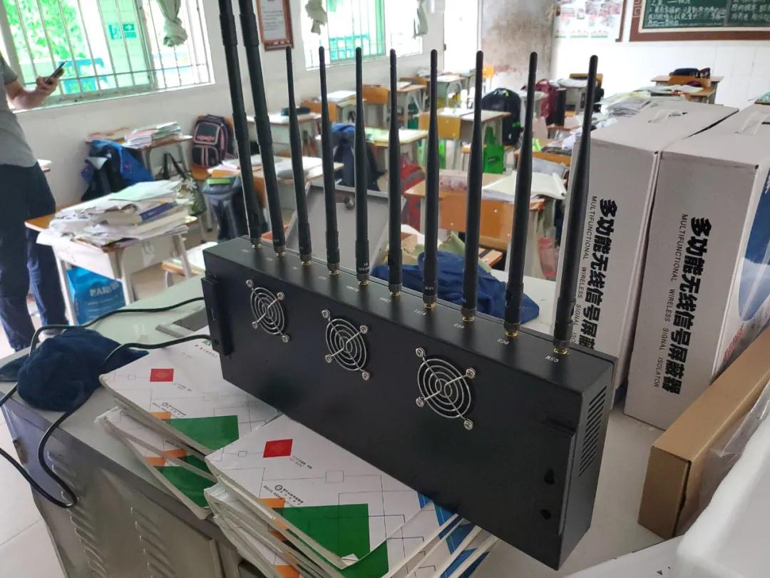 手机信号屏蔽器,因为高考而被千家万户认识,但它的诞生,却并非因为