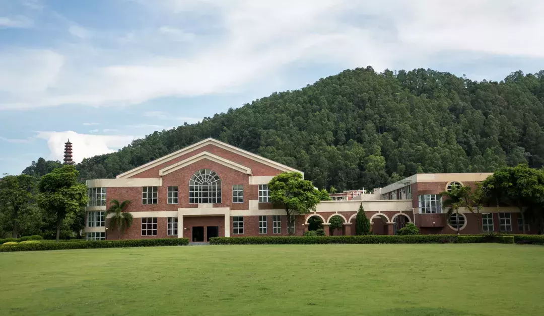 ULC剑桥国际高中学生社团：教育是让学生成就自己