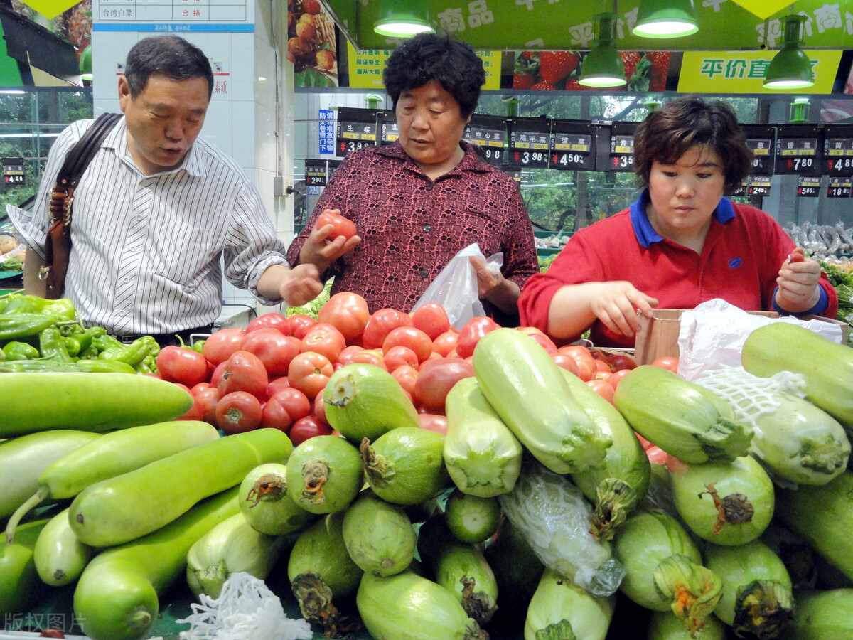 继“高价”蔬菜上热搜，4大农产品也跟涨，生活成本增加，早准备