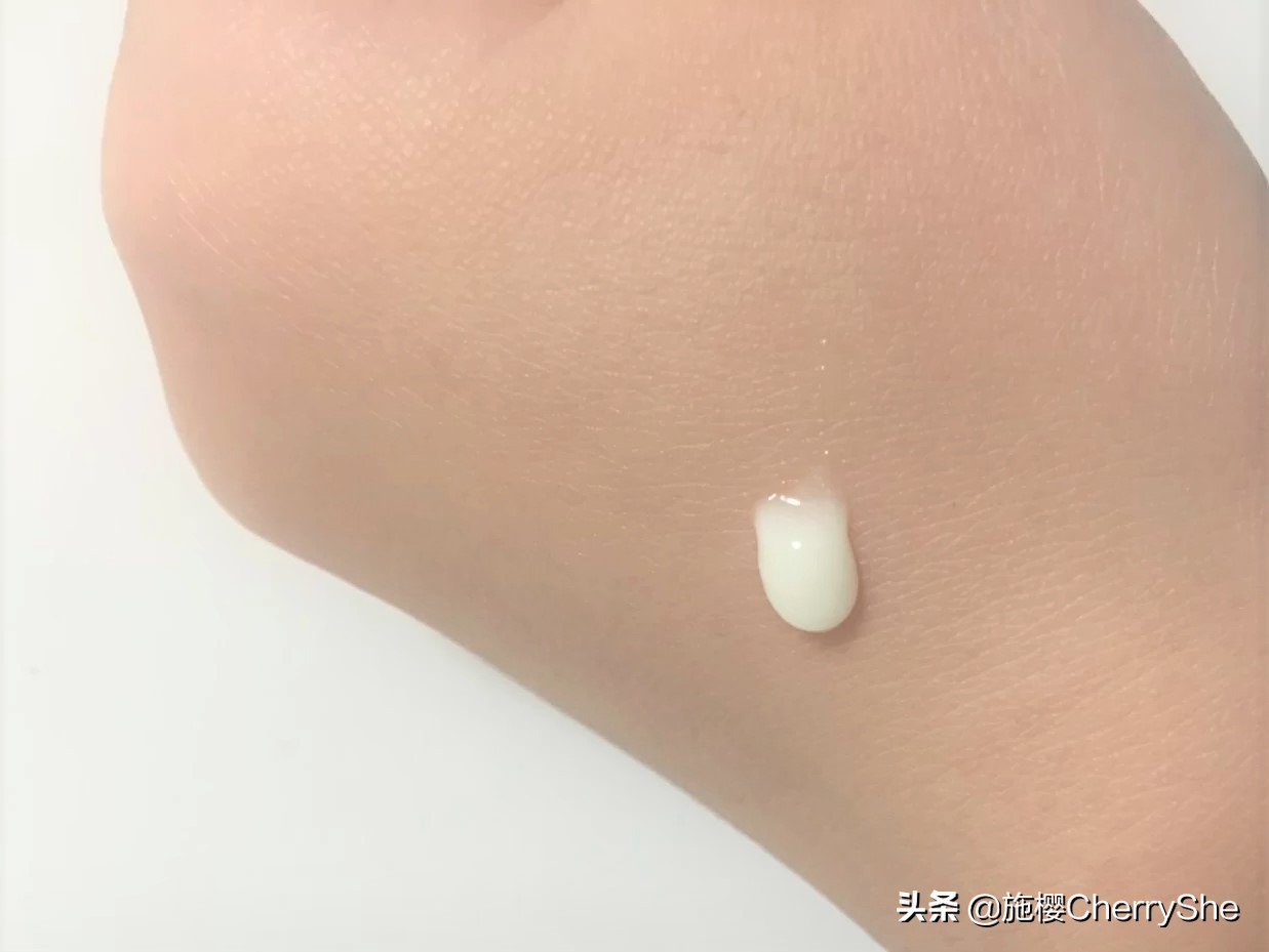 有什么好用的祛痘产品？理肤泉清痘三件套：痘皮大救星