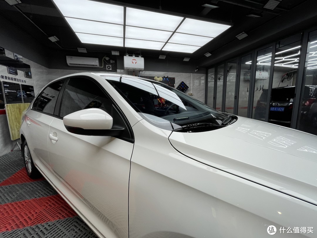 我的人生第一台车--------小白同学 （2021款上汽大众桑塔纳）