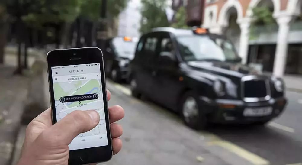 临盆孕妇被女司机拒载赶下车，网友为何叫好？