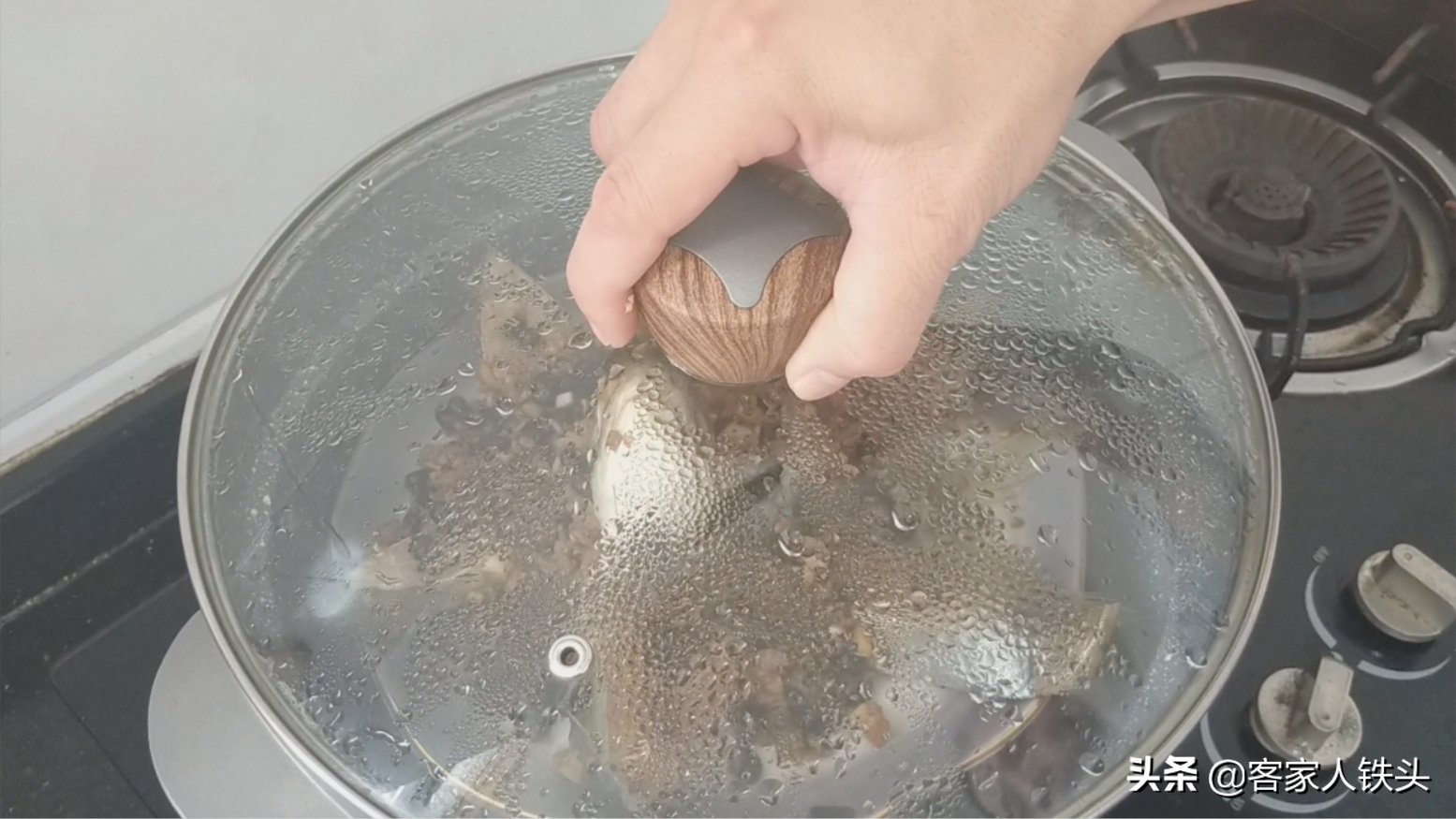 做金鲳鱼别直接下锅，多做一步，出锅香气四溢，孩子说明天还要吃