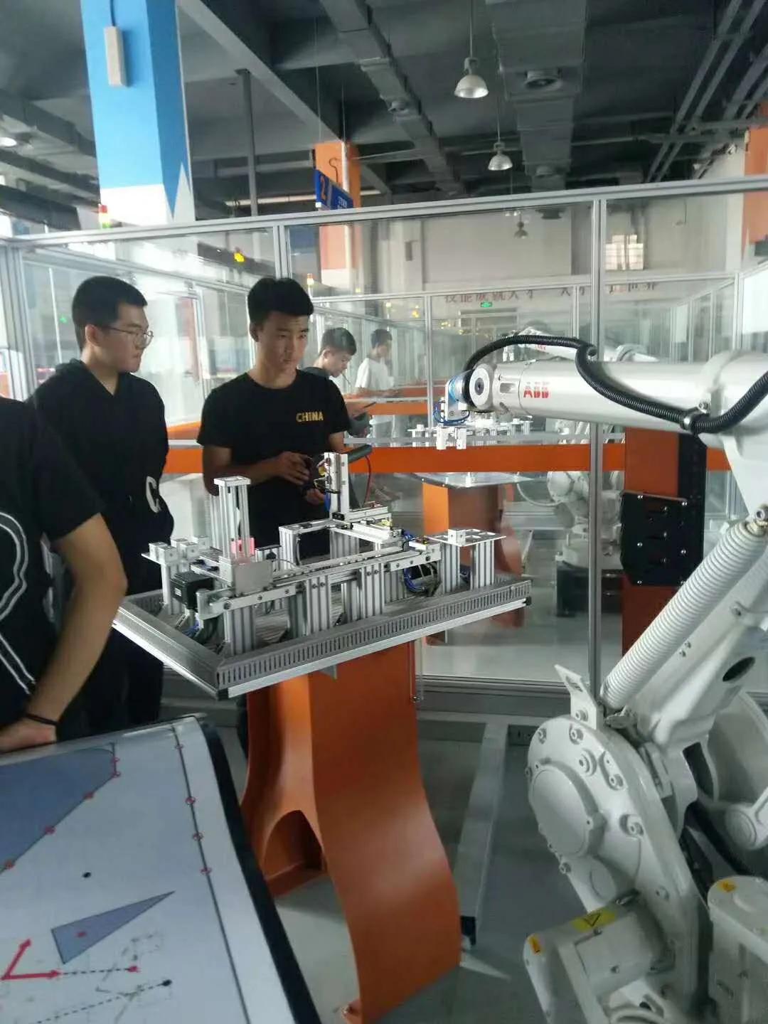 华北电力大学继续教育学院（保定）与你一起迎接大学生活的美好