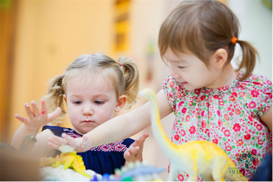 在香港数一数二的耀中国际学校，容易申请吗？学费贵不贵？