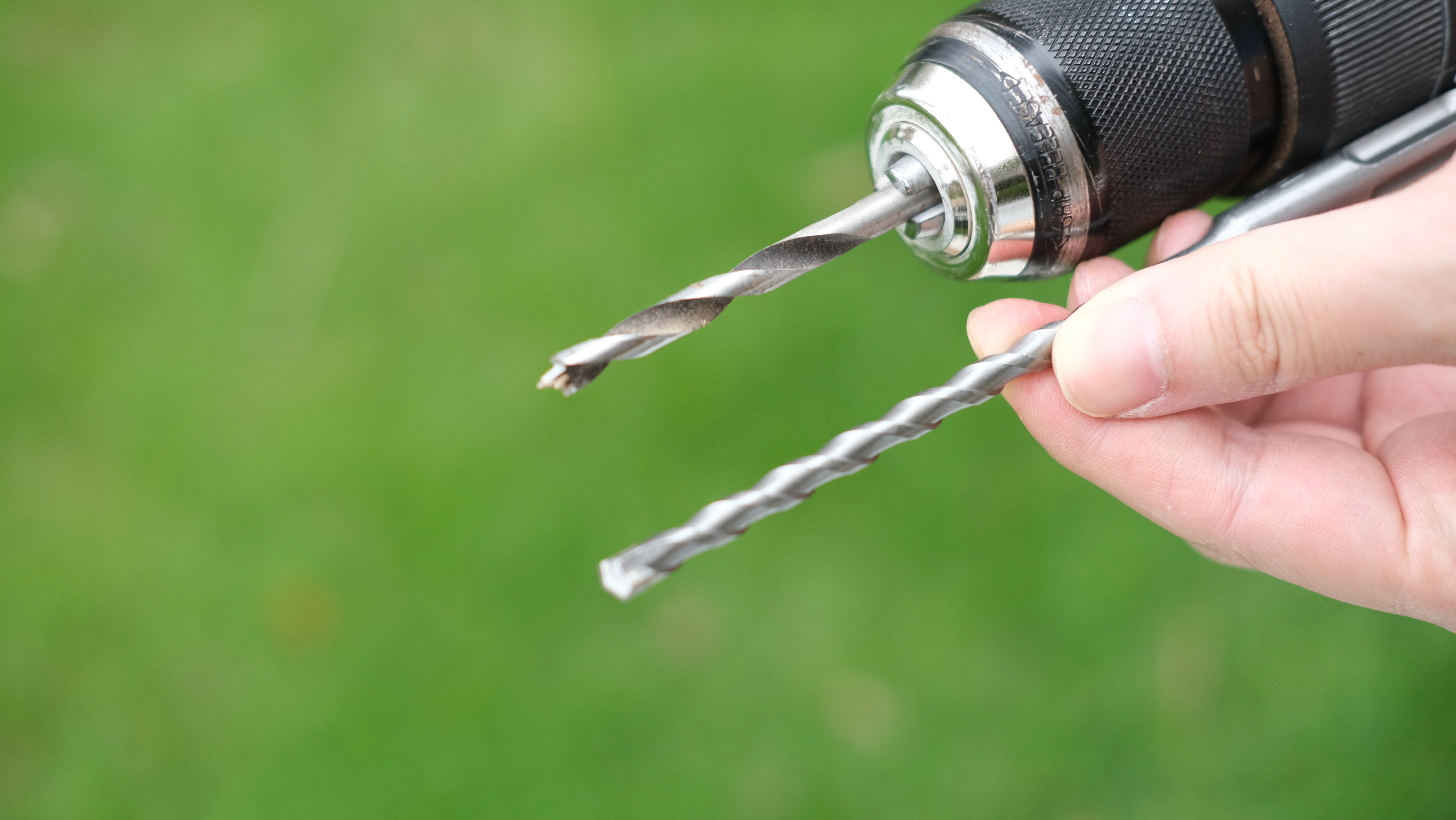 螺丝拧花了怎么办(电钻款式多)