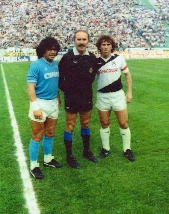 90年意大利世界杯参赛队合影（1990年代意甲有多威？）