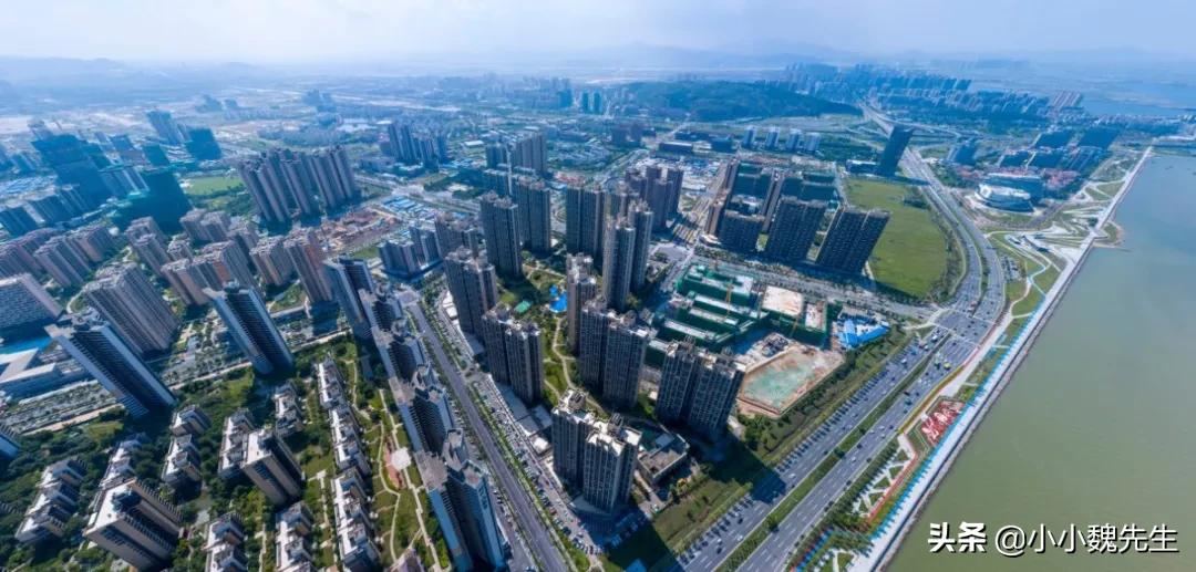 珠海航空新城房价从何时起敢卖3万？还有老牌学区进驻，凭什么？