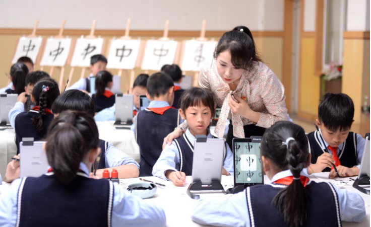 高工资私立教师能“有偿补课”，低工资公立教师却不能，公平吗？