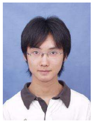 2005年，少年背母上学感动中国后，变性成女人，如今美到认不出