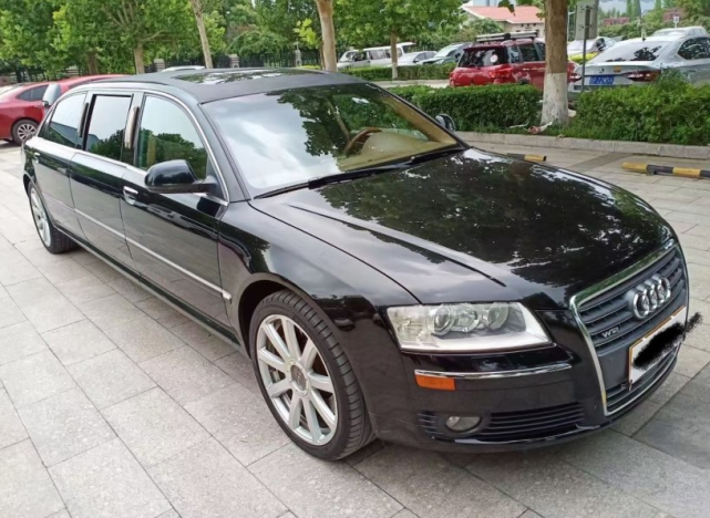 北京遇到一台奥迪A8L防弹车，2007年上牌，当时落地888万元