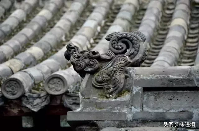 龙有九子,妈妈都是谁?