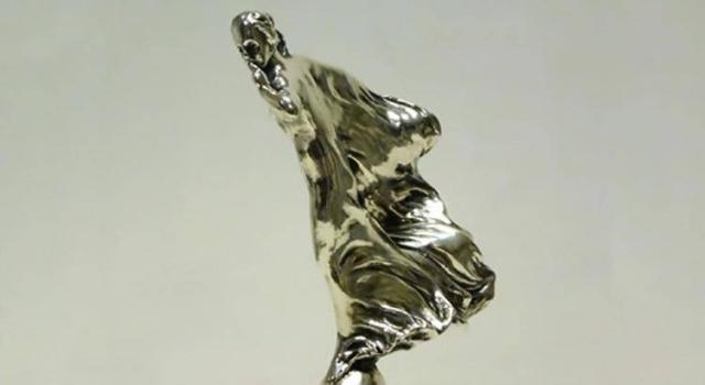 勞斯萊斯上的小金人，是純金的嗎？背后還有這個秘密