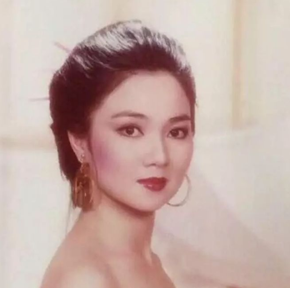 《家有仙妻》30年，男主们出轨吸毒，三大美女退圈最惨女儿被撕票
