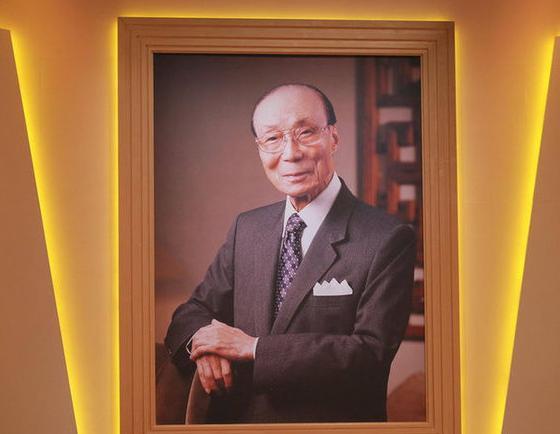 你的学校有没有逸夫楼？