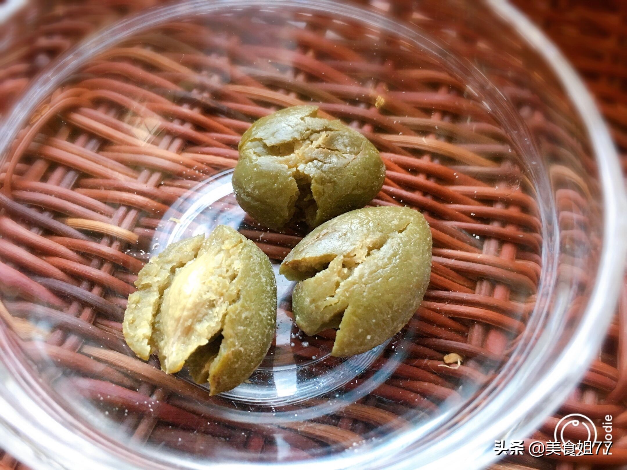 老母亲教我炖橄榄瘦肉汤，秋冬孩子常喝少感冒，润肺止咳有效果