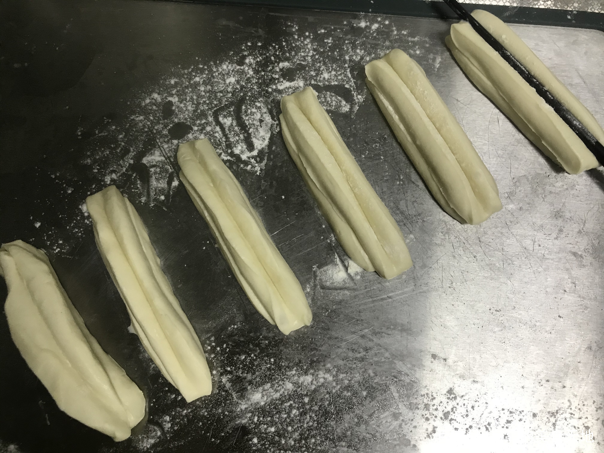 图片[16]-【香酥油条】做法步骤图 带配方和技巧 不用白矾也能空心蓬松-起舞食谱网