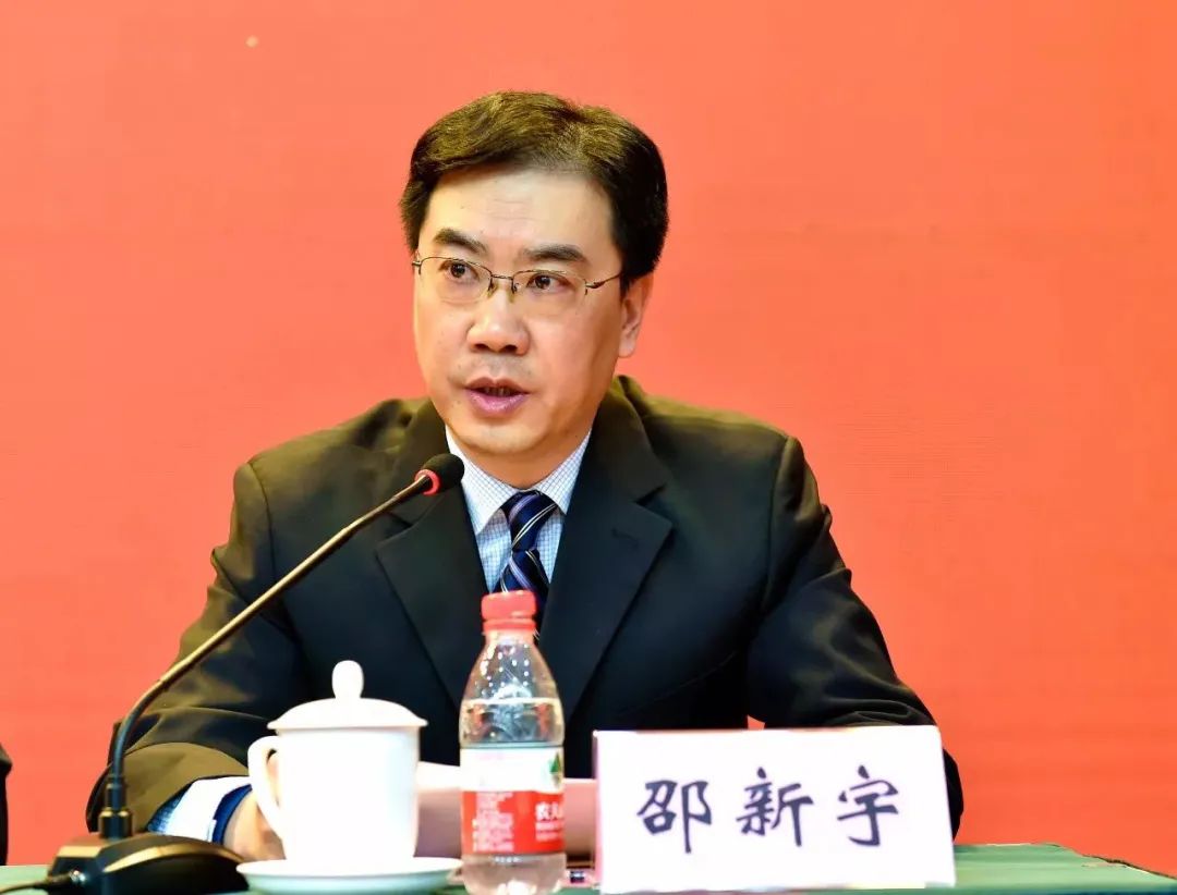 “学霸”书记进京履新：大学被保送，22岁被免试推荐读硕士，24岁直攻博士