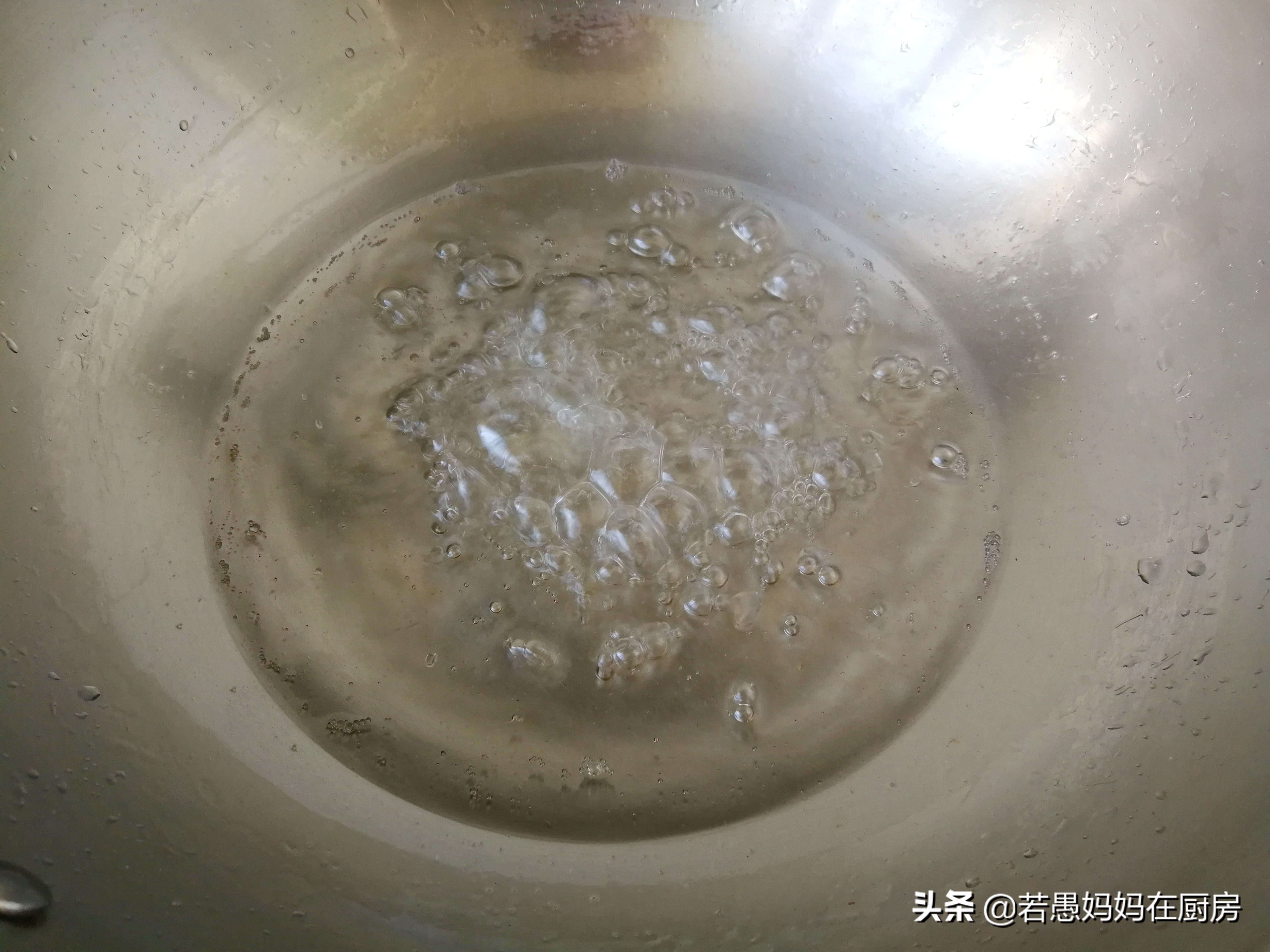 教你做没有添加剂的冰糖葫芦，超详细步骤讲解，成品不黏牙不发苦