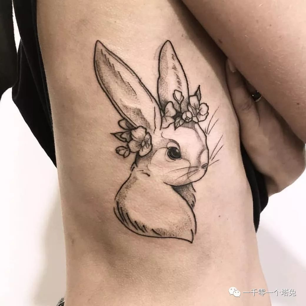 属兔纹身会选择纹在哪个部位_达一风水网
