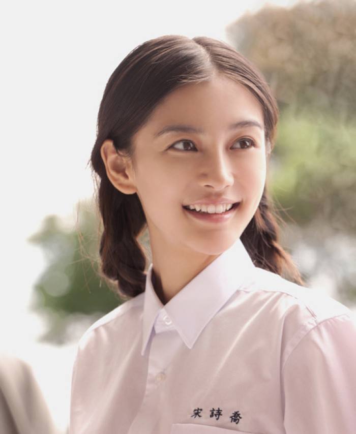 校花、校草英语怎么说？