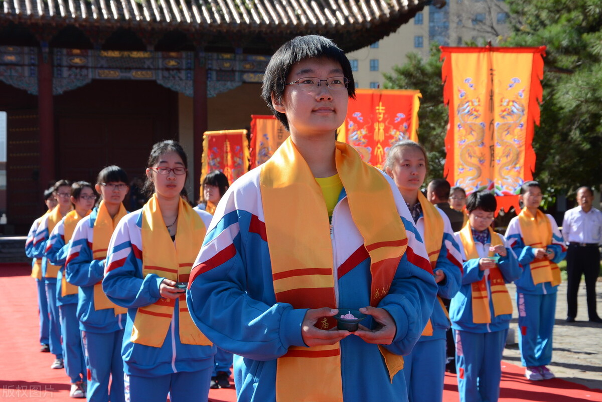 高中英语课堂中融入中国文化的教学研究