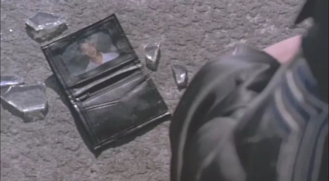 1989年，李连杰、周星驰合伙拍《龙在天涯》，上映后票房仅681万