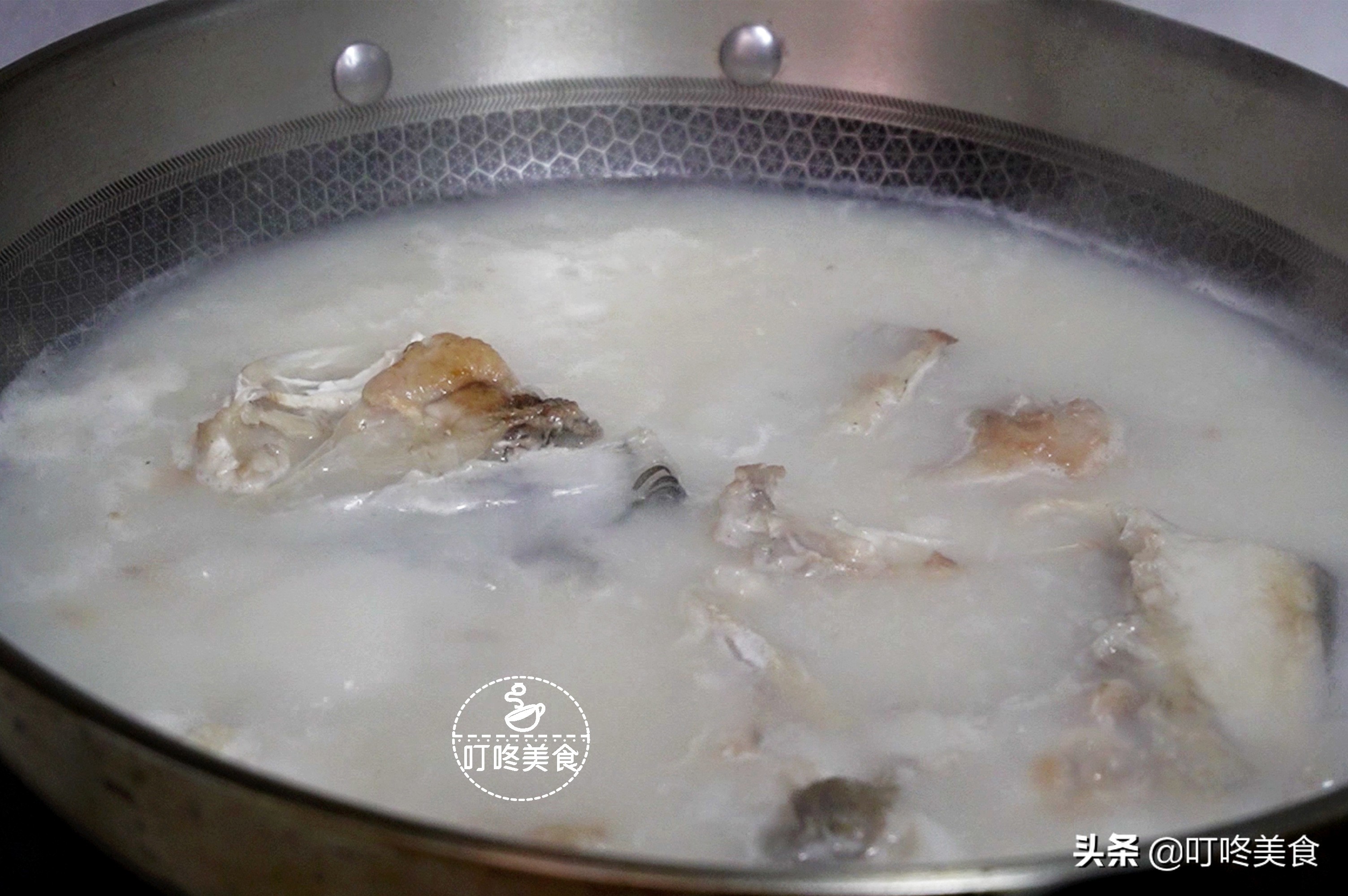 魚(yú)頭湯的做法,魚(yú)頭湯的做法最正宗的做法視頻