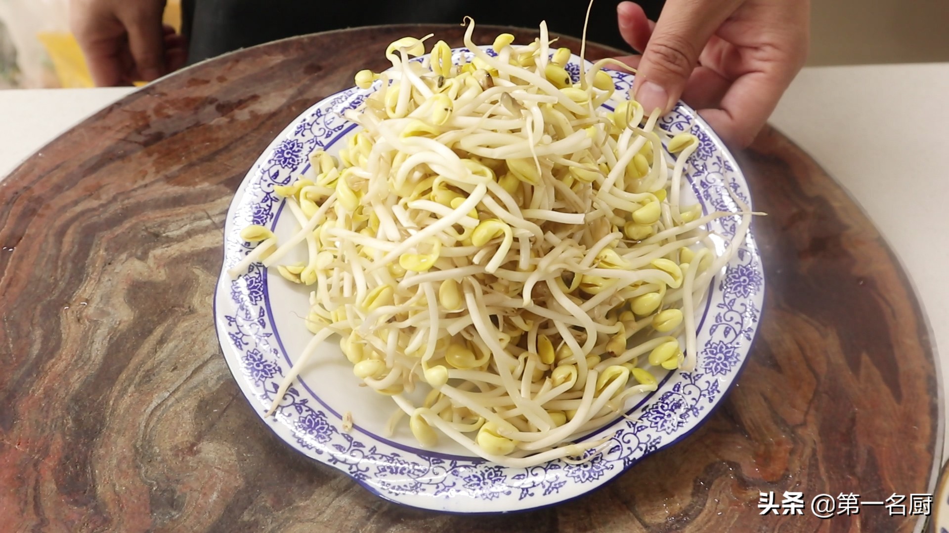 豆芽怎么炒好吃,豆芽怎么炒好吃又簡(jiǎn)單