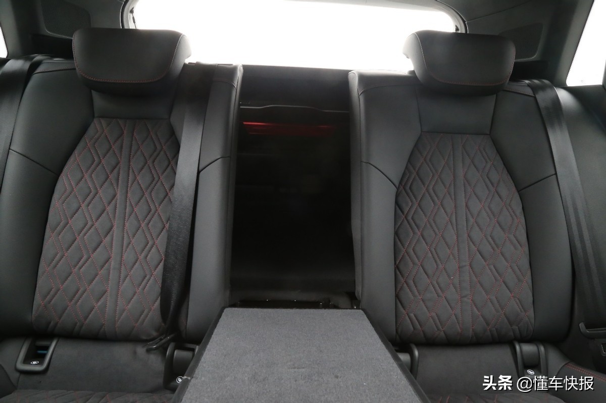 运动兼具实用，试驾奥迪A3 Sportback
