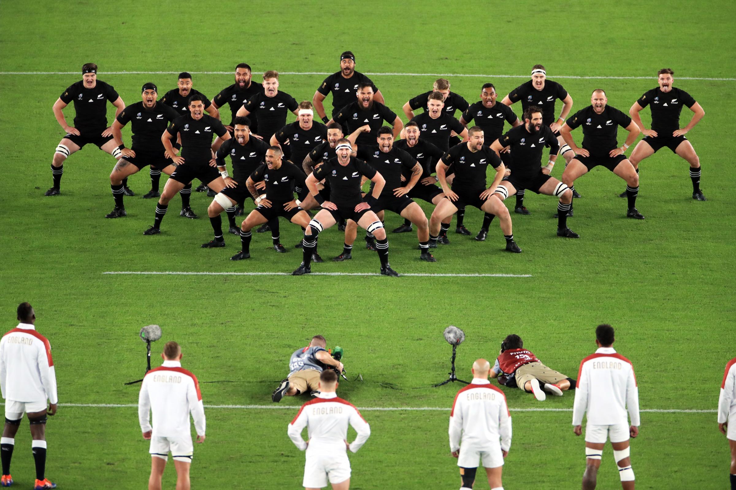 澳式橄榄球(australian rules football):俗称aussie rules或footy源