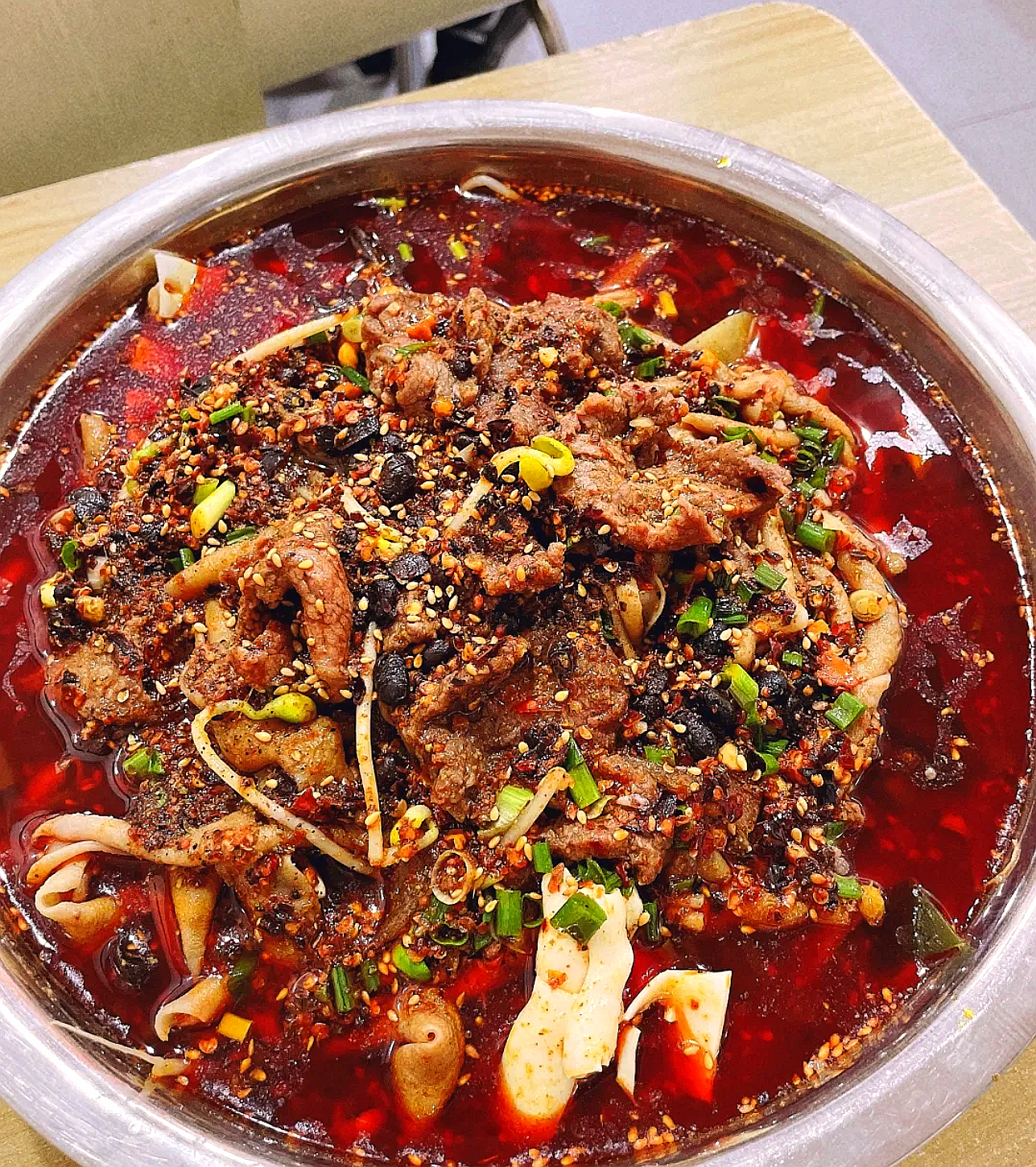 成都冒菜馆装修效果图设计，地道川味风格呈现
