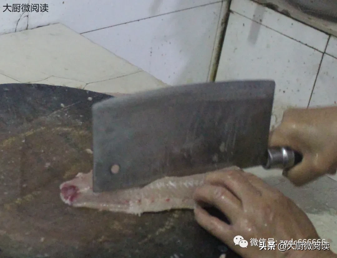 鱼鱼丸的做法大全（大厨公布6款鱼丸做法粒粒弹似乒乓球）