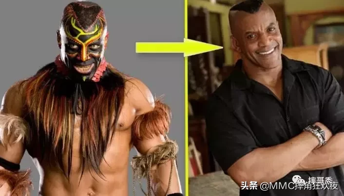 WWE历史上超级变态的人物！大口吃虫，令人害怕